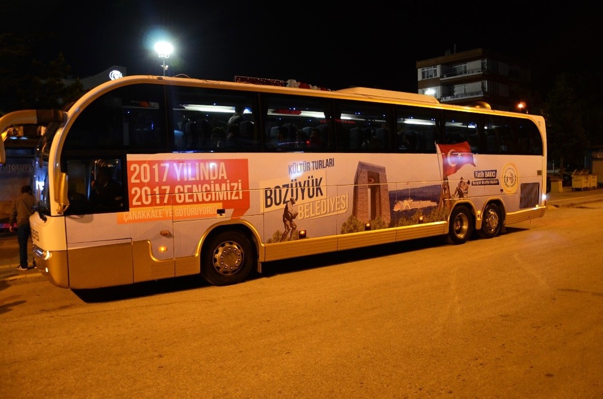 Bozüyüklü Gençler Destanların Yazıldığı Çanakkale\'ye Yola Çıktı