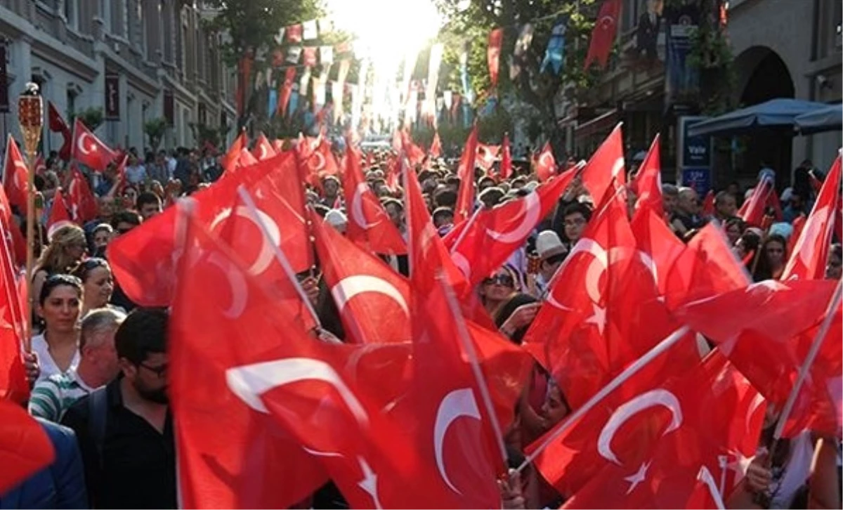 Büyükşehir\'den 19 Mayıs\'a Görkemli Kutlama