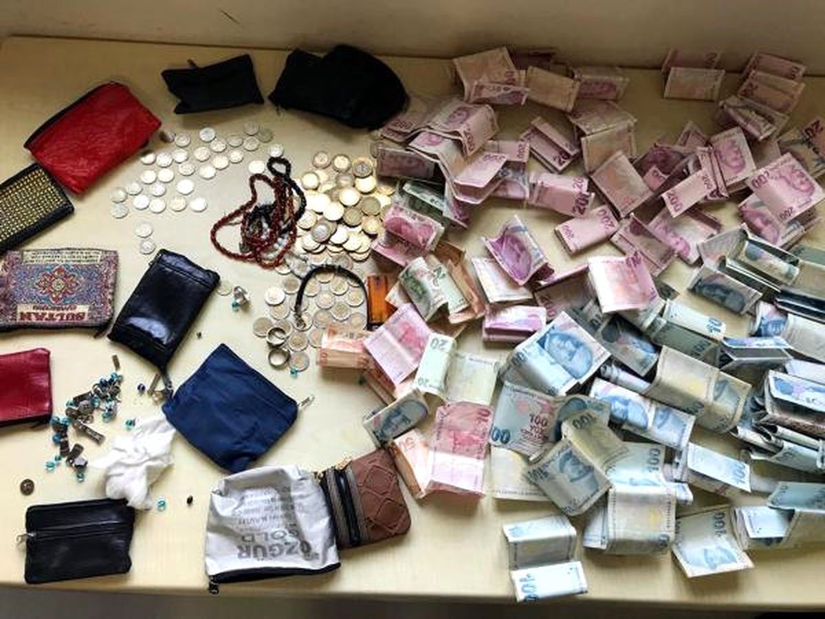Diyarbakır\'da Dilencinin Üzerinden 14 Bin Lira Çıktı