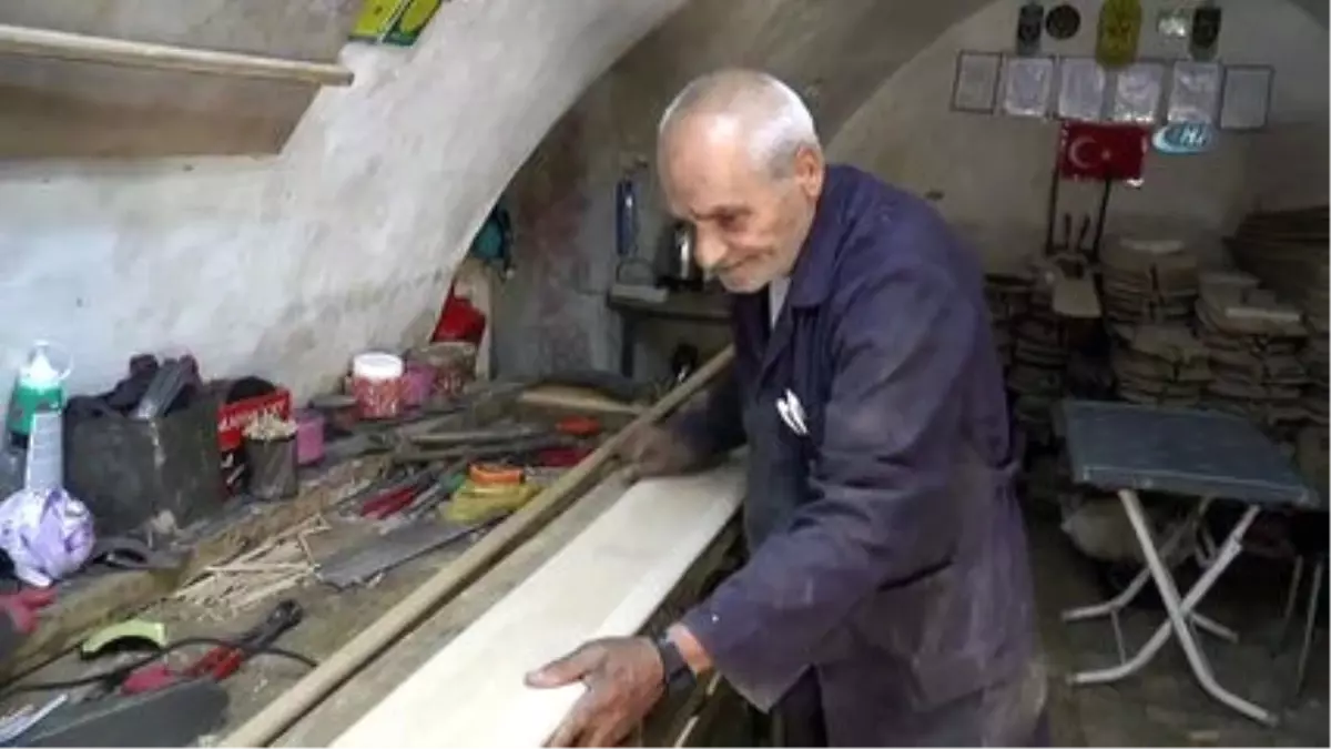 El Yapımı Fırın Küreklerini Dünyaya İhraç Ediyor