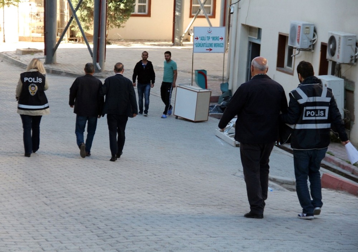 Elazığ\'da Fetö Operasyonu: 20 Gözaltı