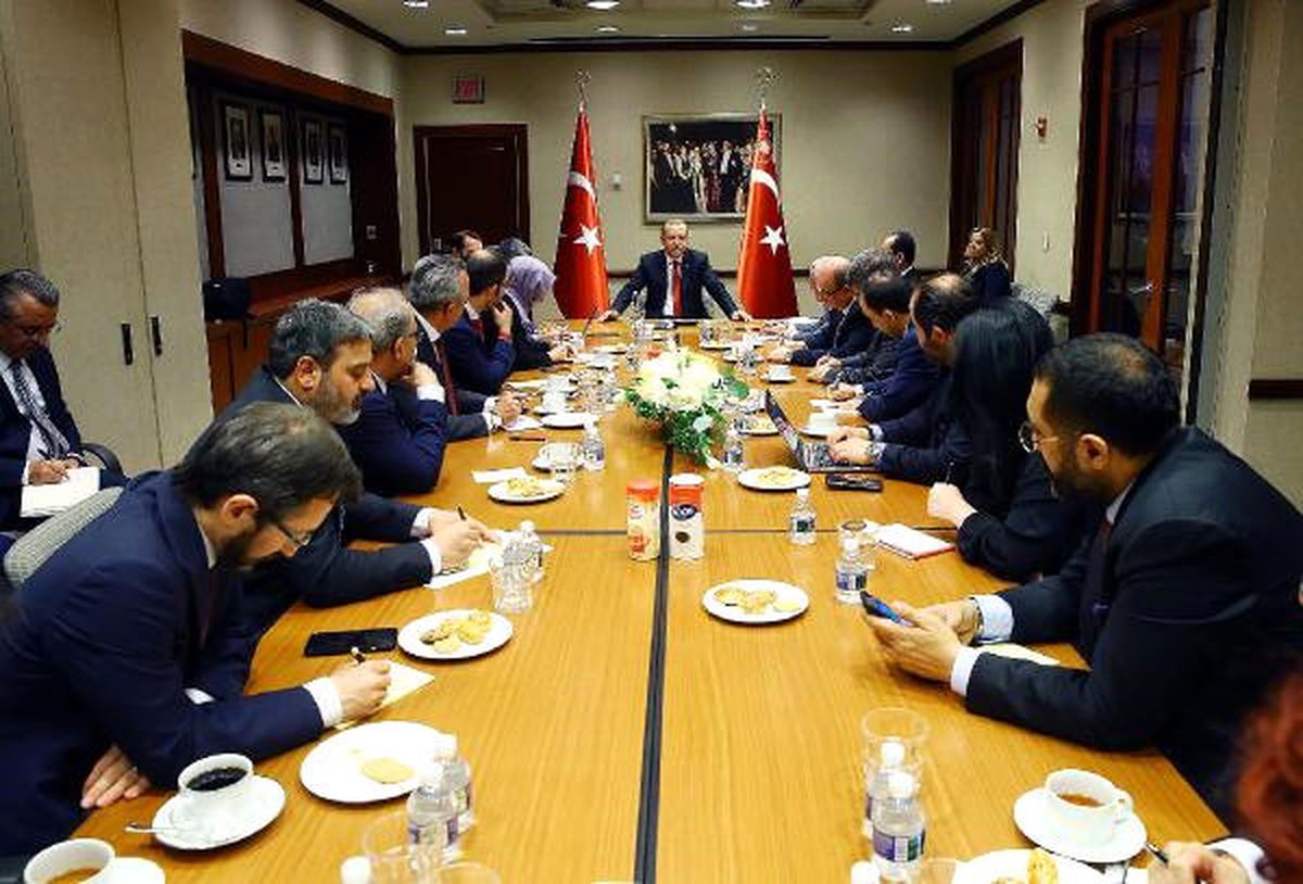 Erdoğan, ABD Washington Türk Büyükelçiliğinde Gazeteciler ile Sohbet Etti