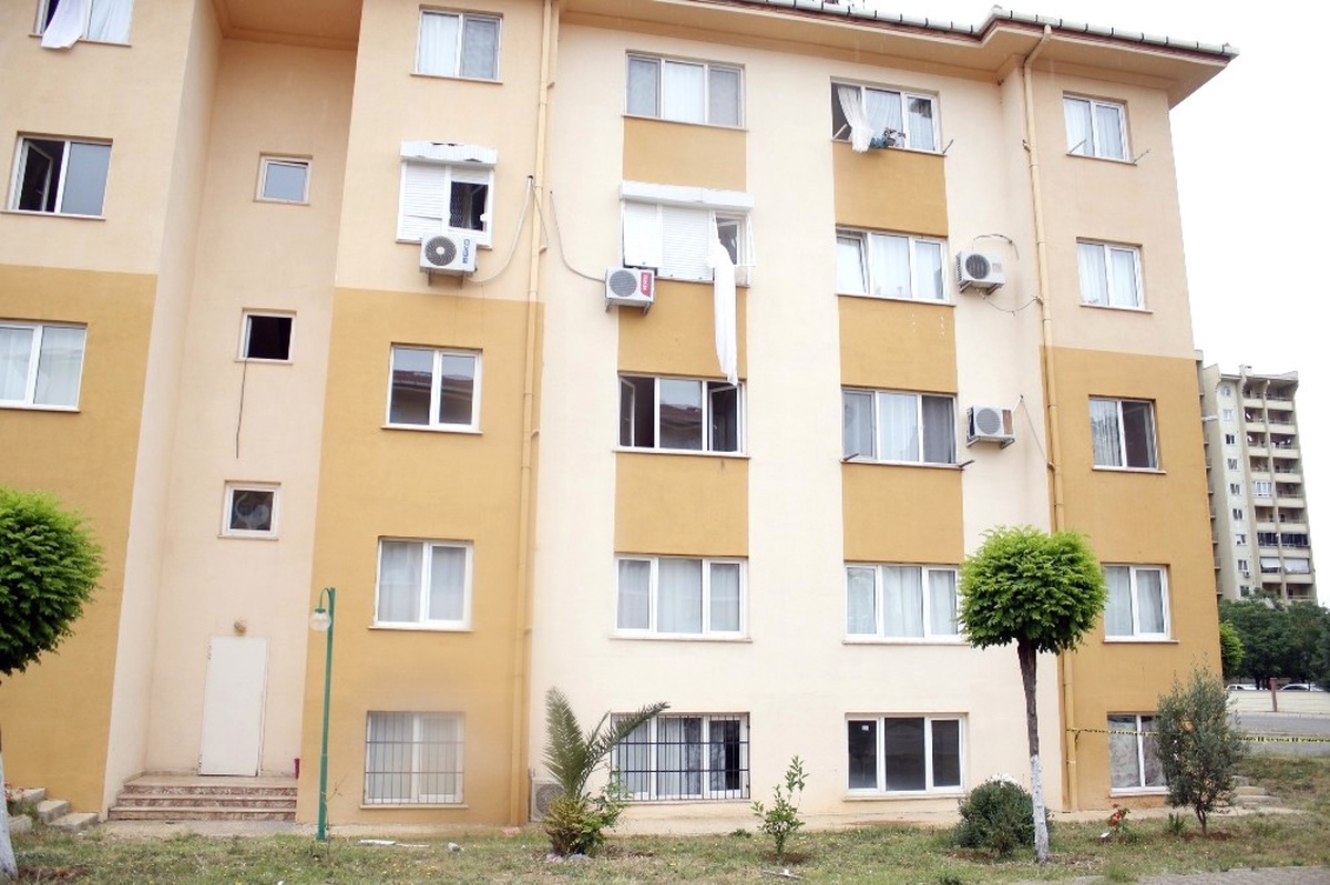 Eski Madenci Gönül İlişkisi Yaşadığı Kadının Evini Dinamitle Patlattı: 2 Ölü