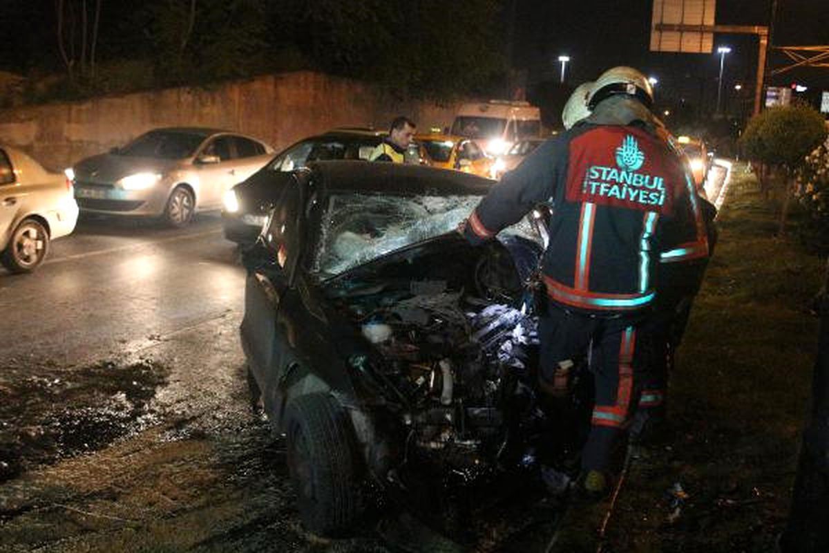 Fatih\'te Trafik Kazası: 1 Ağır Yaralı