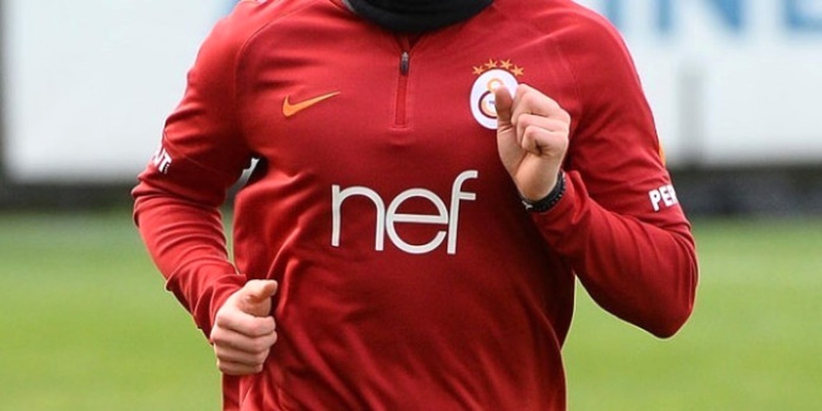Galatasaray\'a İki Futbolcudan İyi Haber