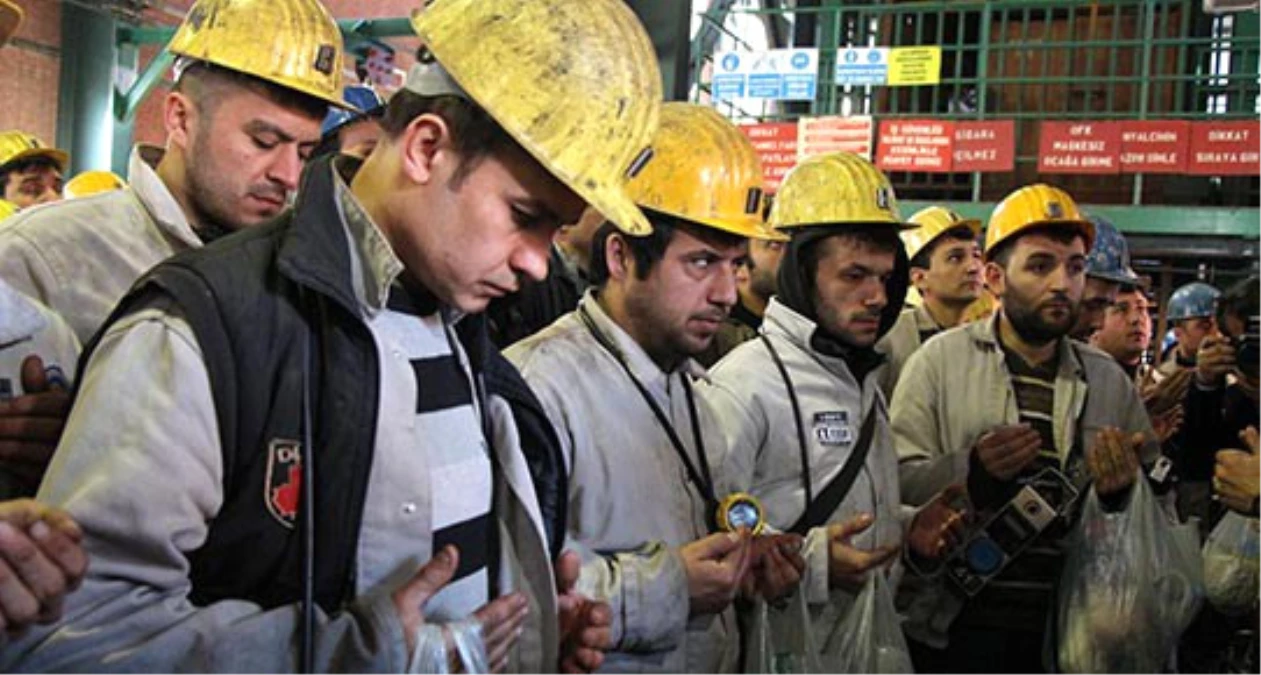 Grizuda Ölen 30 İşçi İçin Facianın 7\'nci Yılında Anma Töreni