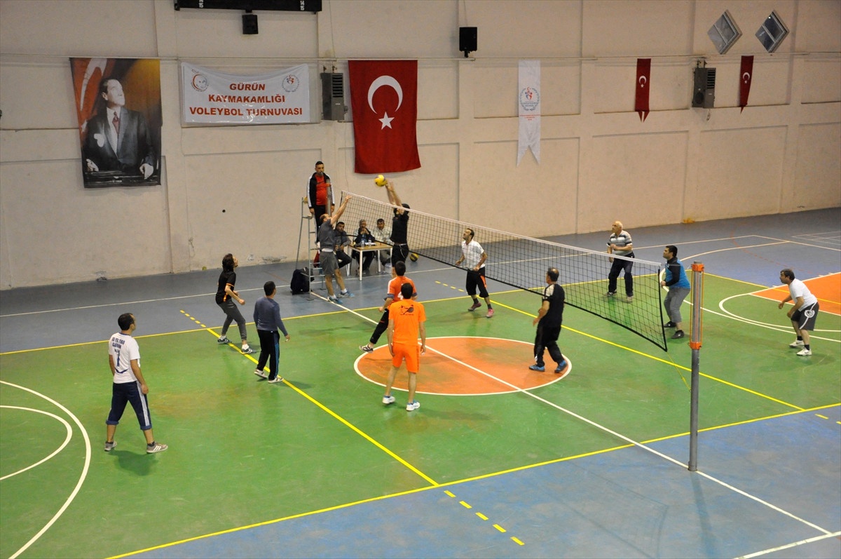 Gürün Kaymakamlığı Voleybol Turnuvası Sona Erdi