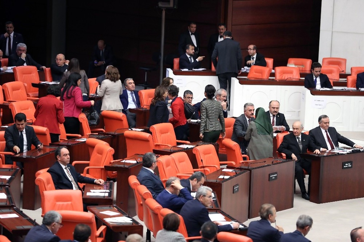 Hsk Üyelikleri İçin İkinci Tur Oylamaya Geçildi