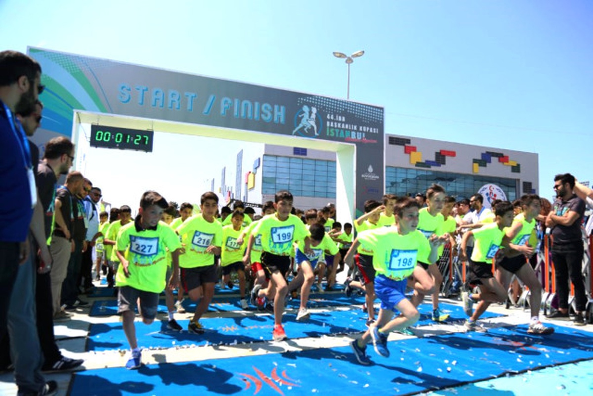 İbb Başkanlık Kupası İstanbul Atletizm Oyunları Yapıldı