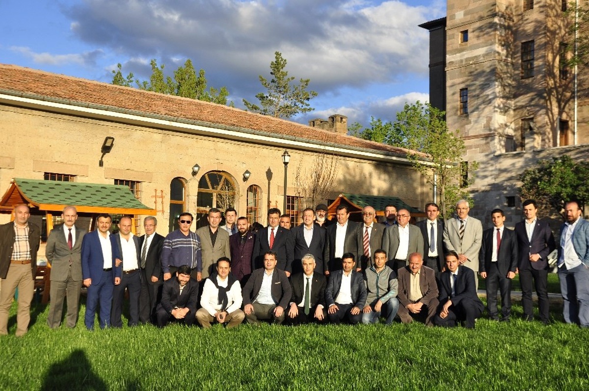 İl Temsilcileri Eskici Öncülüğünde Toplandı