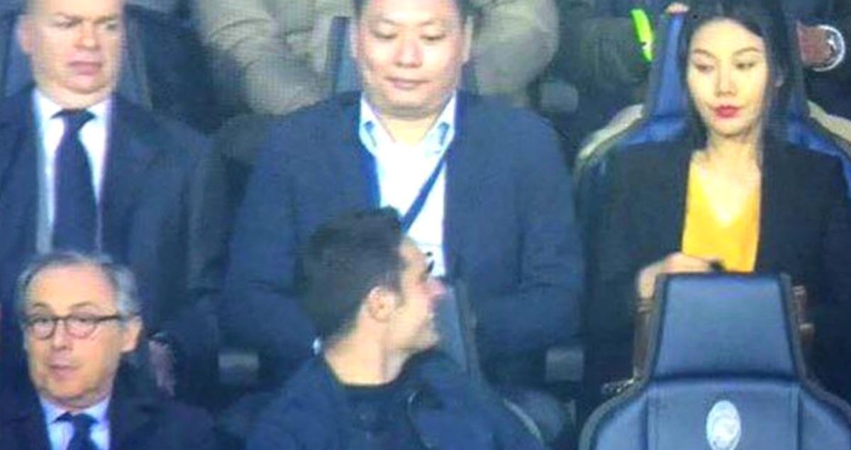 İtalyan Futbolcu, Kulübün Yeni Sahibinin Eşiyle Göz Göze Gelince Gündem Oldu