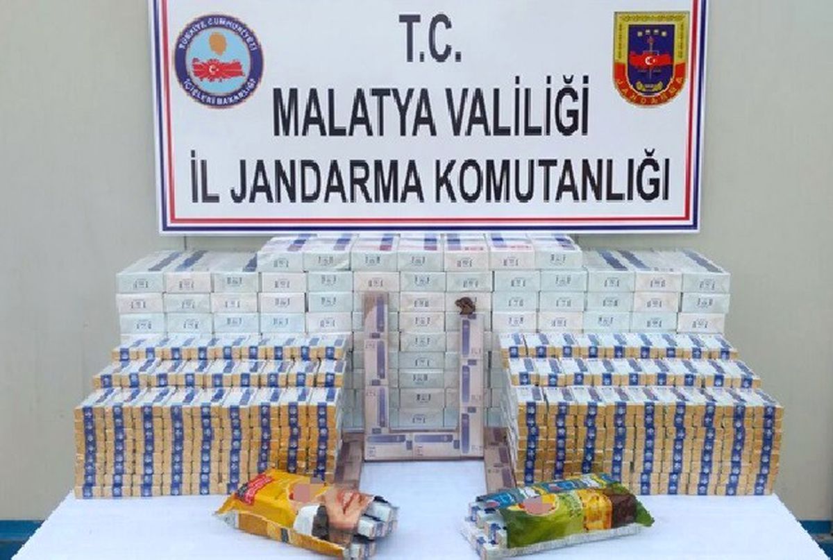 Kadın Çorabına ve Cips Paketlerine Gizlenmiş Kaçak Sigaralar Ele Geçirildi