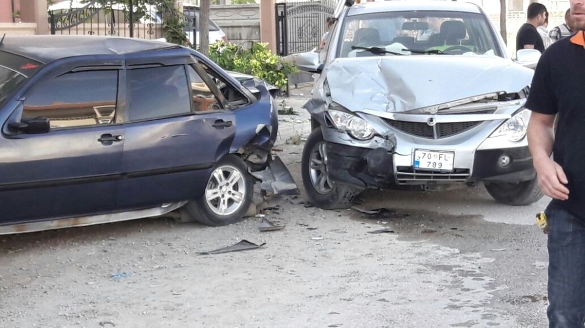 Karaman\'da Kamyonetin Çarptığı Yaya Ağır Yaralandı