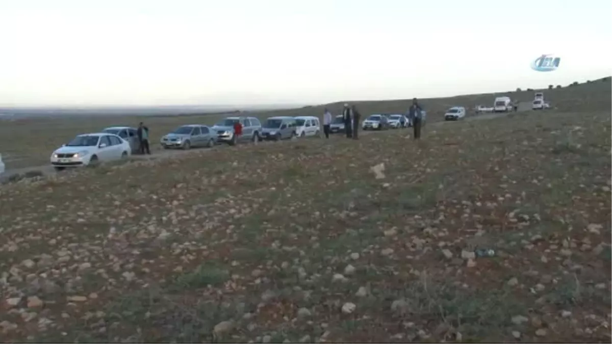 Konya\'da Rehine Krizi... Kızını Rehin Alarak Polise Ateş Edip Kaçtı