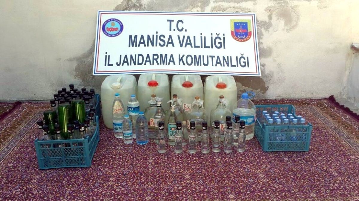 Manisa\'da 200 Litre Kaçak İçki Ele Geçirildi