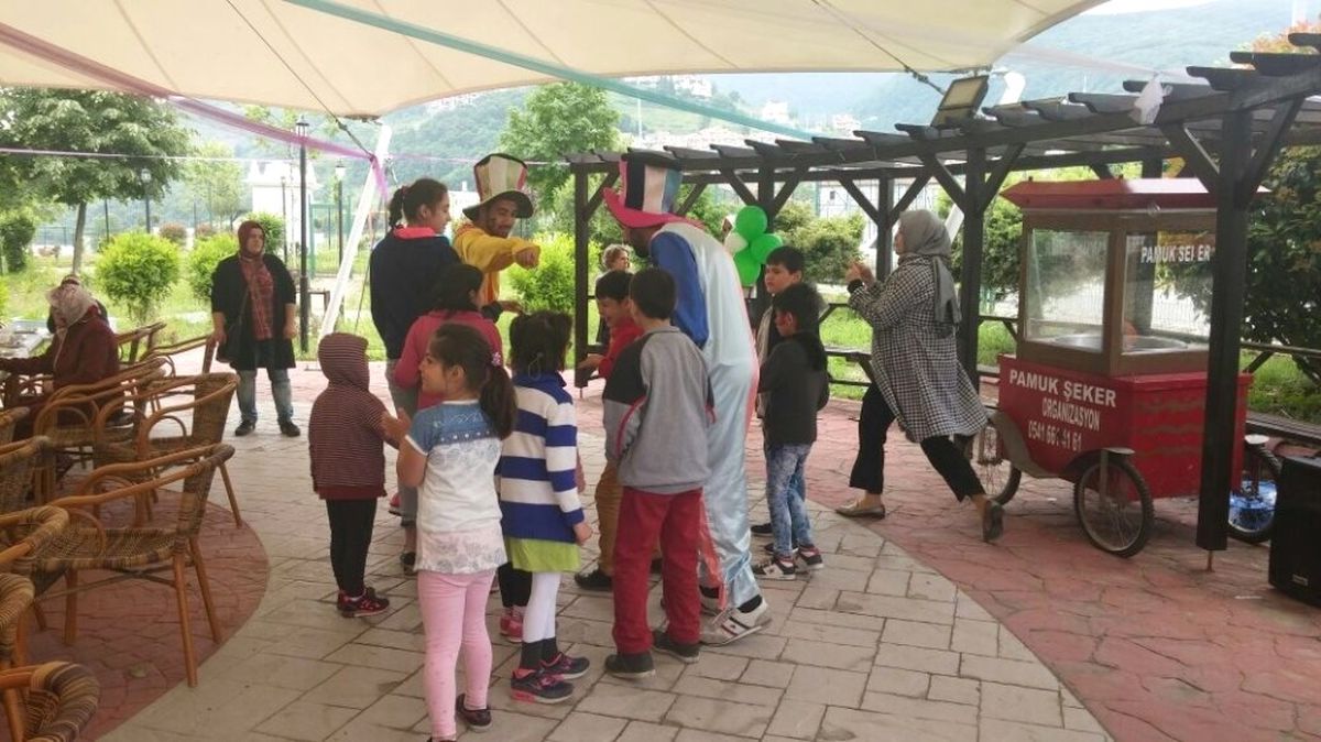 Özel Günde Başiskele\'nin Özel Çocuklarına Bahar Şenliği