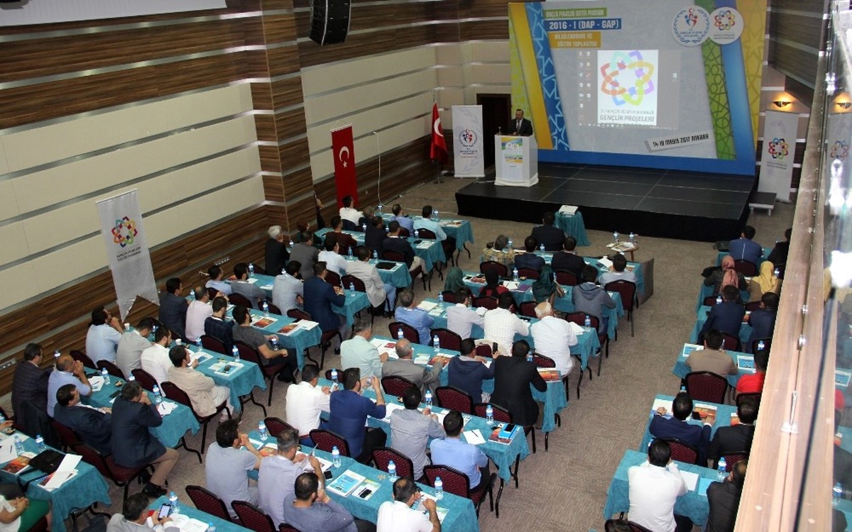 Proje Yürüten Sivil Toplum Kuruluşlarına Eğitim ve Bilgilendirme Toplantısı