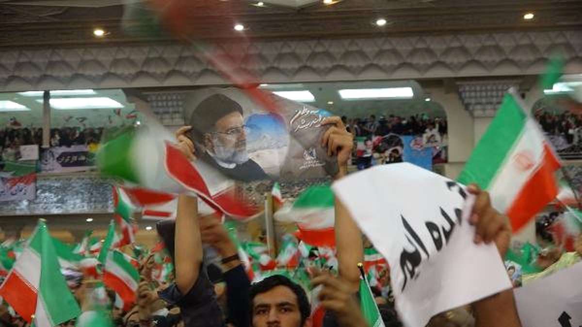 Reisi, Ruhani\'ye Adeta Meydan Okudu
