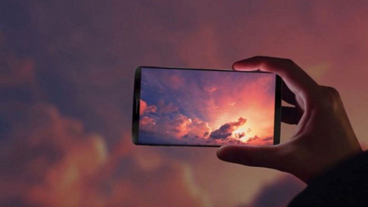 Samsung\'un Yüzü Galaxy S8 ile Güldü