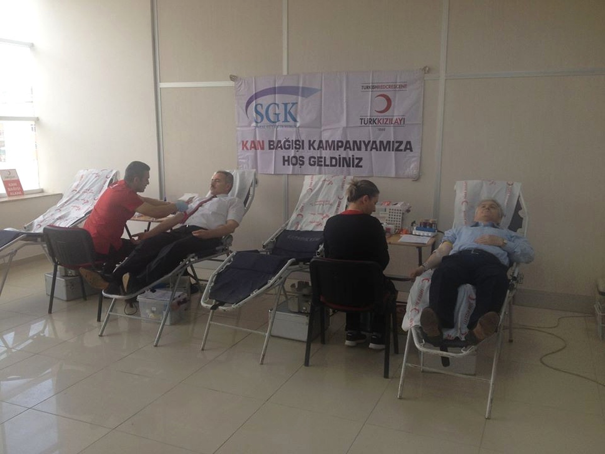 Sgk Karabük Personelinde Kan Bağışı