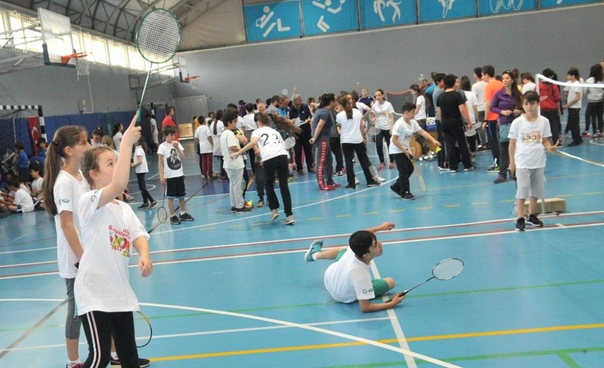 Spor Şenlikleri\'nde Heyecan Dorukta