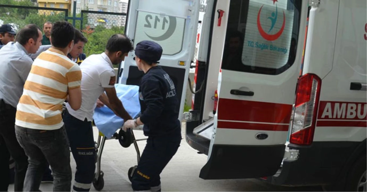 Trafik Kazasında Bacağı Kopan Genç Kız Hayatını Kaybetti