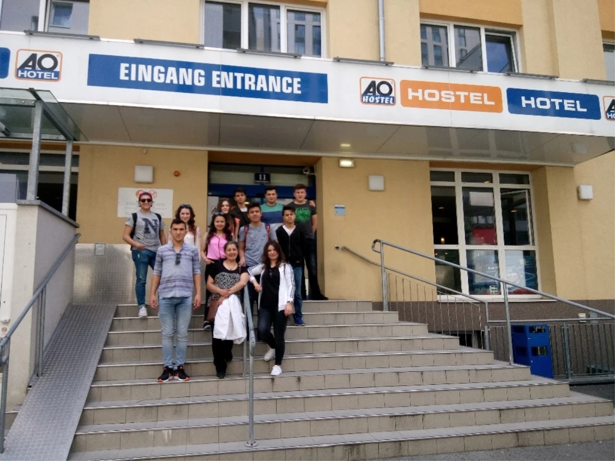 Turizm Öğrencileri Staj İçin Viyana\'da