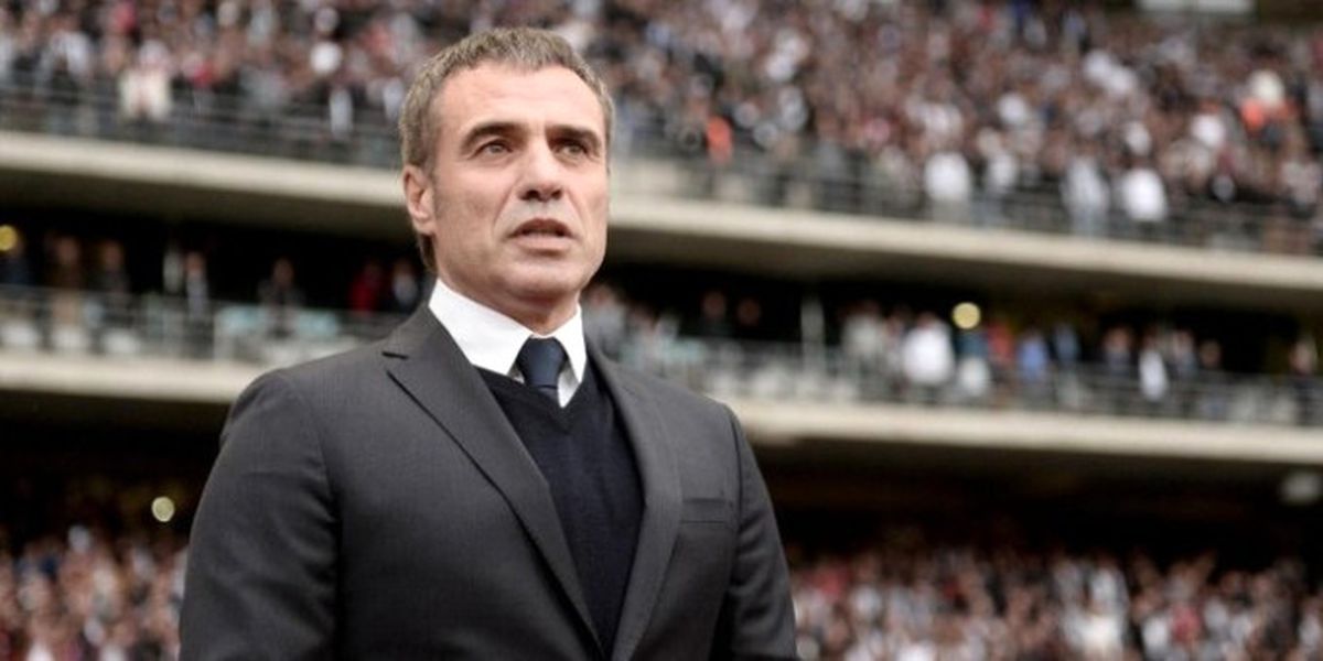 Yanal\'dan Flaş Ayrılık Açıklaması