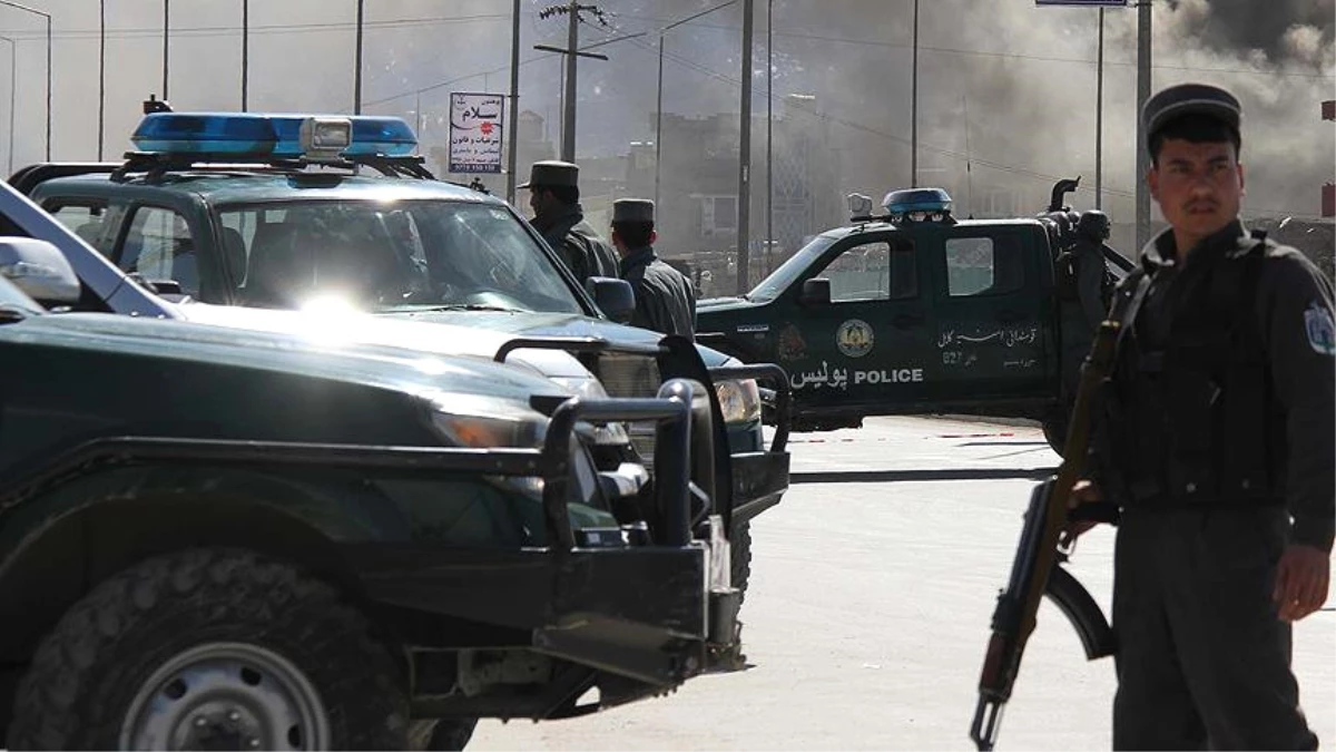 Afganistan\'da Devlet Televizyonuna Saldırı: 1 Ölü, 14 Yaralı