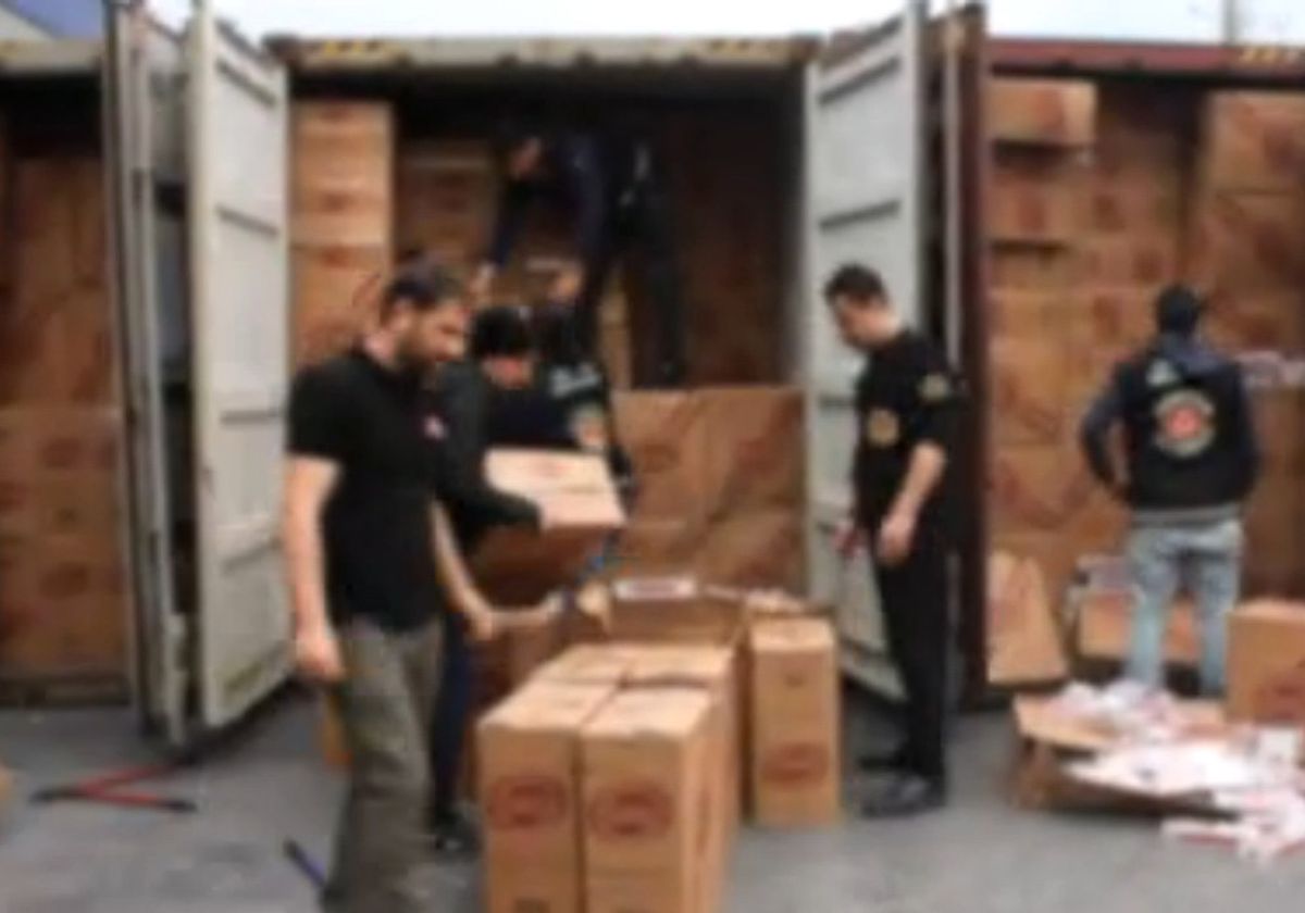 Ambarlı Limanı\'nda 30 Milyonluk Kaçak Sigara Ele Geçrildi