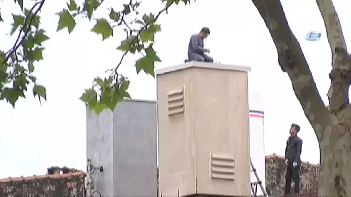 Beyoğlu\'nda İşçilerin Ölümle Dansı Kamerada