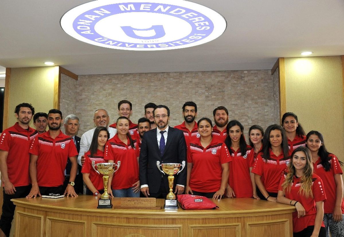 Bircan, Adü\'yü Başarıyla Temsil Eden Sporcularla Buluştu