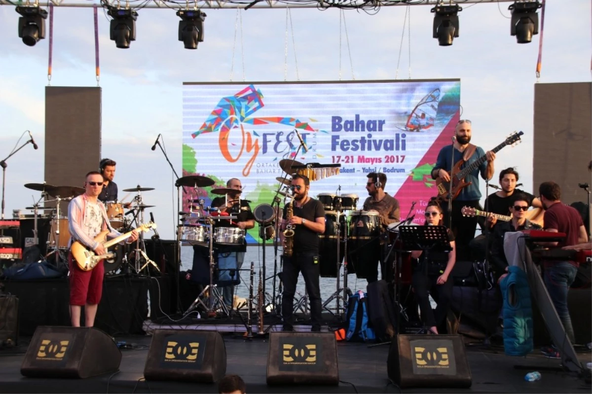 Bodrum\'un Bahar Festivali Oyfest Başladı