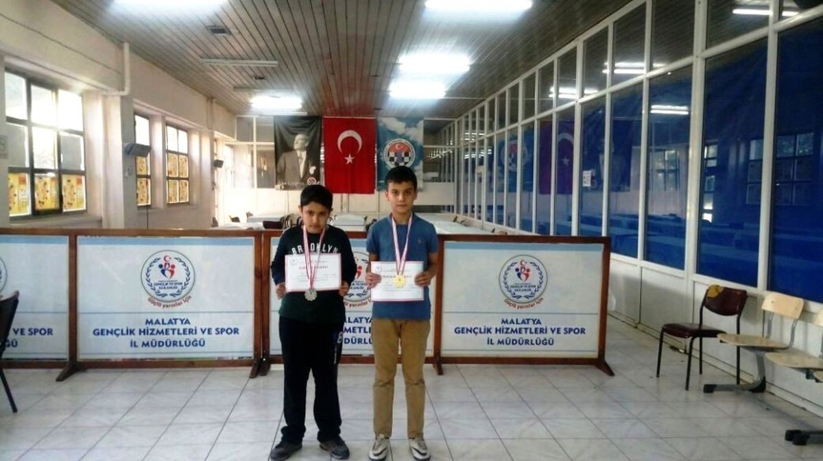 Çamlıca Okulları Öğrencisi 2 Turnuvada da Birinci Oldu