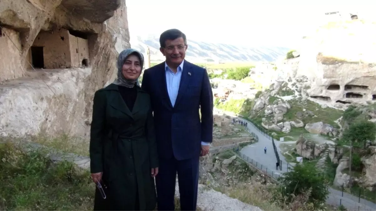 Davutoğlu: "Hasankeyf Mirasının Korunmasını Bir Onur Meselesi Olarak Gördük, Görüyoruz"