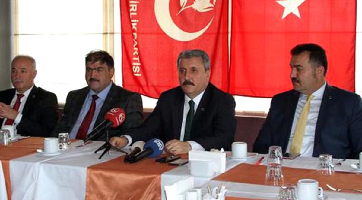Destici: Türkiye, 100 Bine Yakın Kaçak Ermeni\'yi Sınır Dışı Etmeli