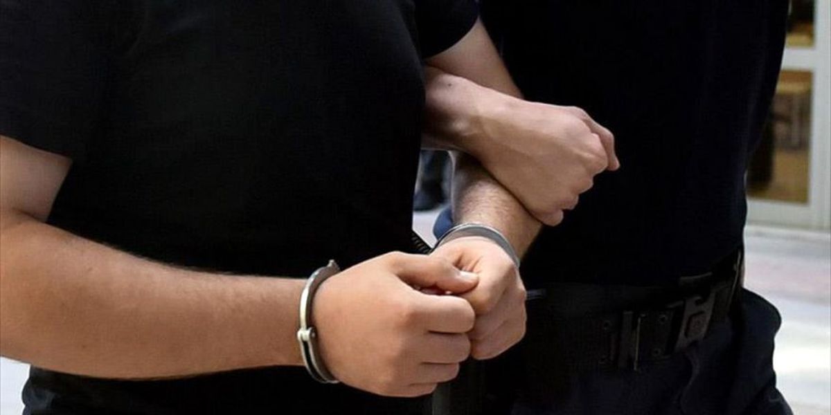 Dha Yurt: İzmir\'de Terör Operasyonu: 15 Gözaltı