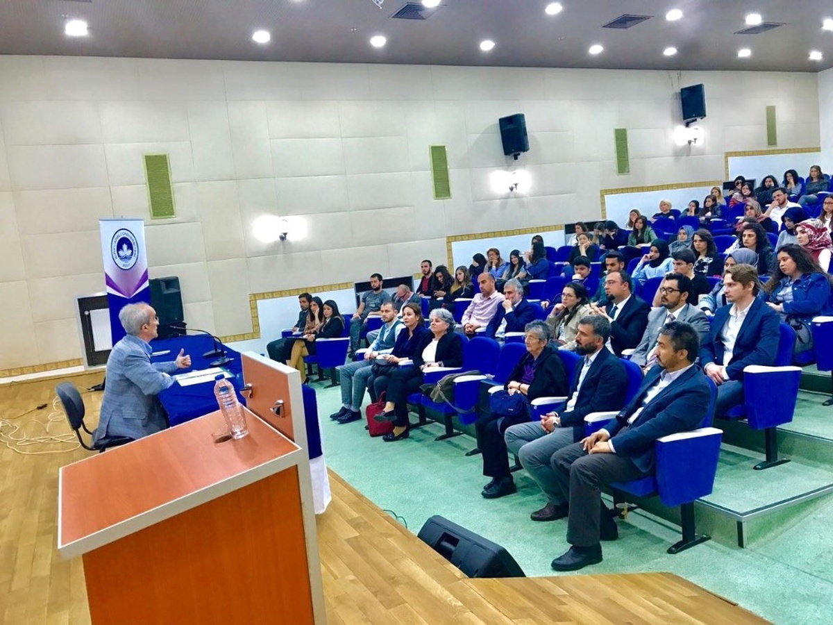 Dış Politika Analizi ve Uluslararası Sistem Faktörü" Konferansı
