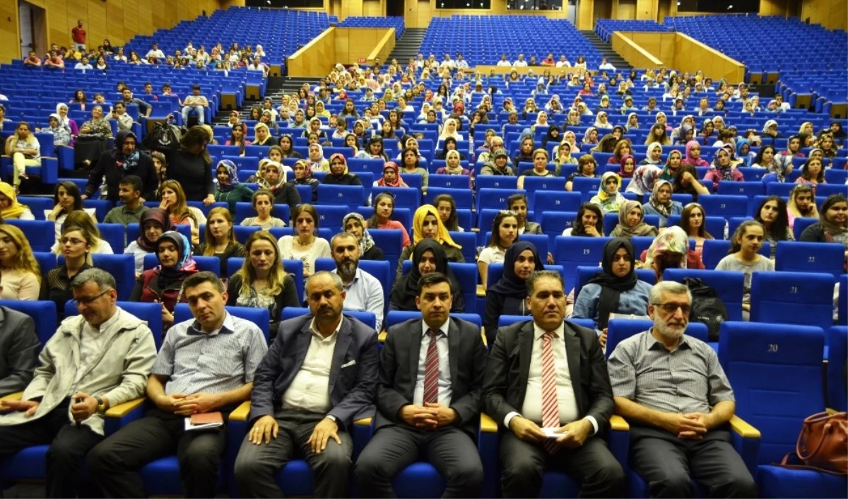 Diyarbakır\'da \'Aileyi Yeniden İnşa Etmek\' Konferansı