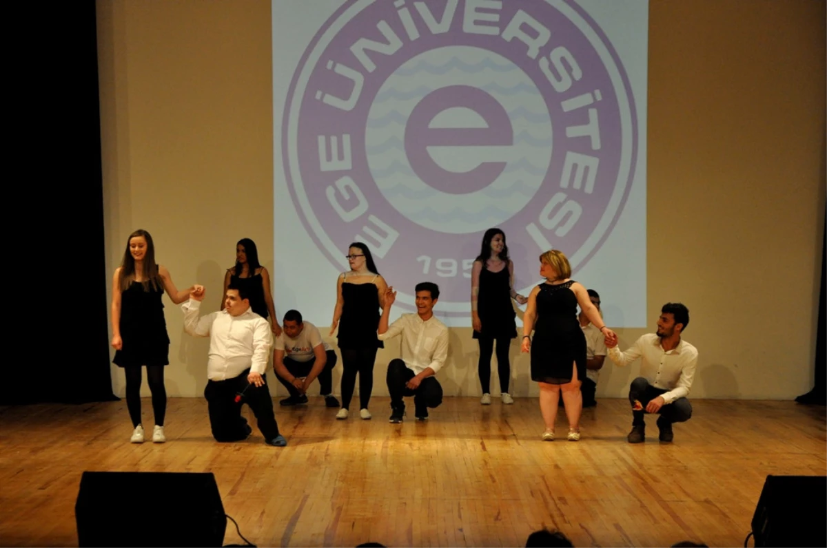 Ege\'de "Engelsiz Dans" gösterisi