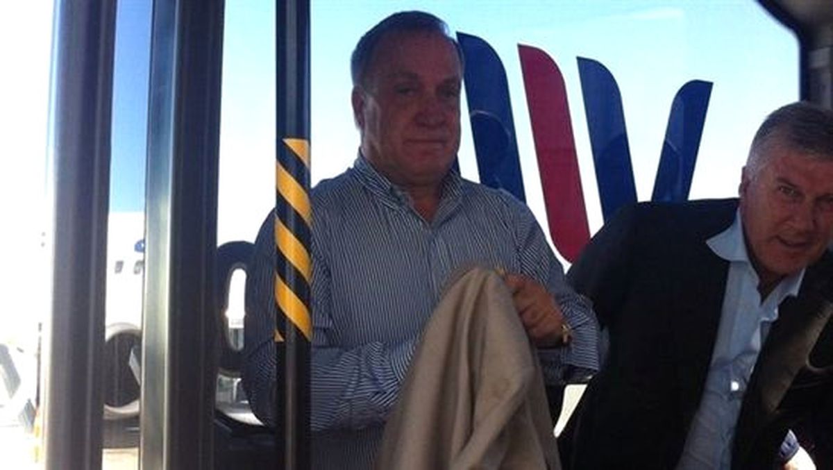 Fenerbahçe\'nin Hocası Advocaat İstanbul\'dan Ayrıldı (Görüntülü)