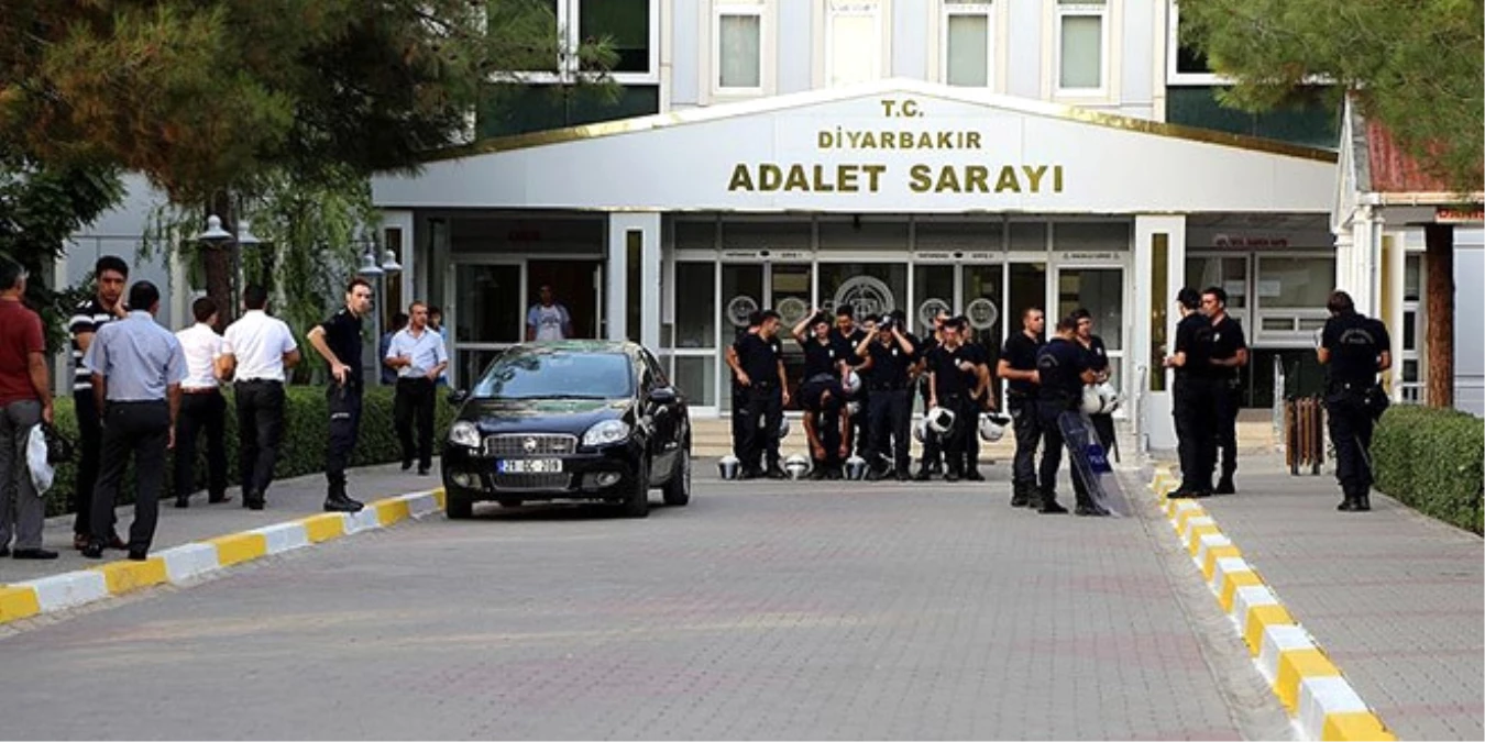 Görev Yeri Değişen 14 Hakim ve Savcıya Veda Gecesi