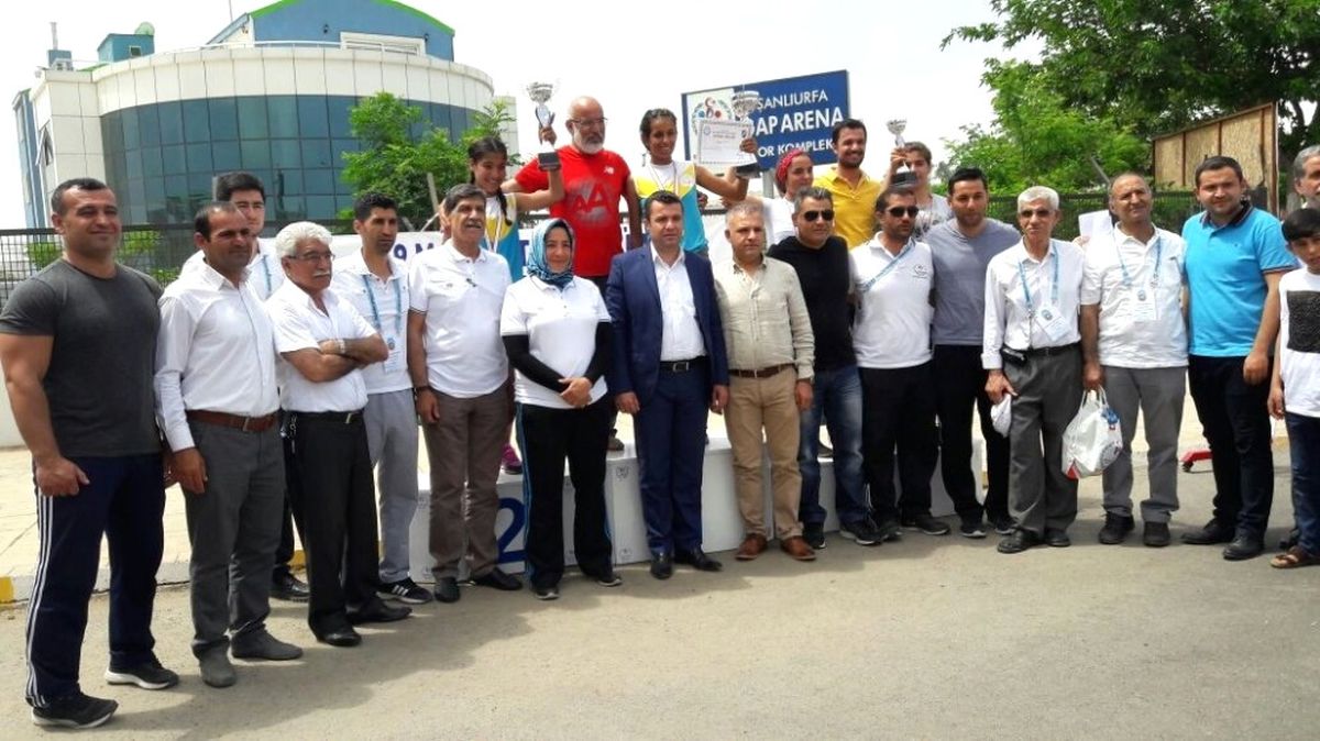 Haliliyeli Sporculardan Bir Altın Bir Gümüş Madalya