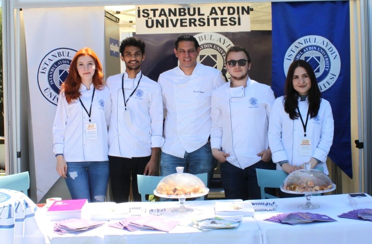 İaü Gastronomi Ekibi Gurmefest\'te Hünerlerini Sergiledi