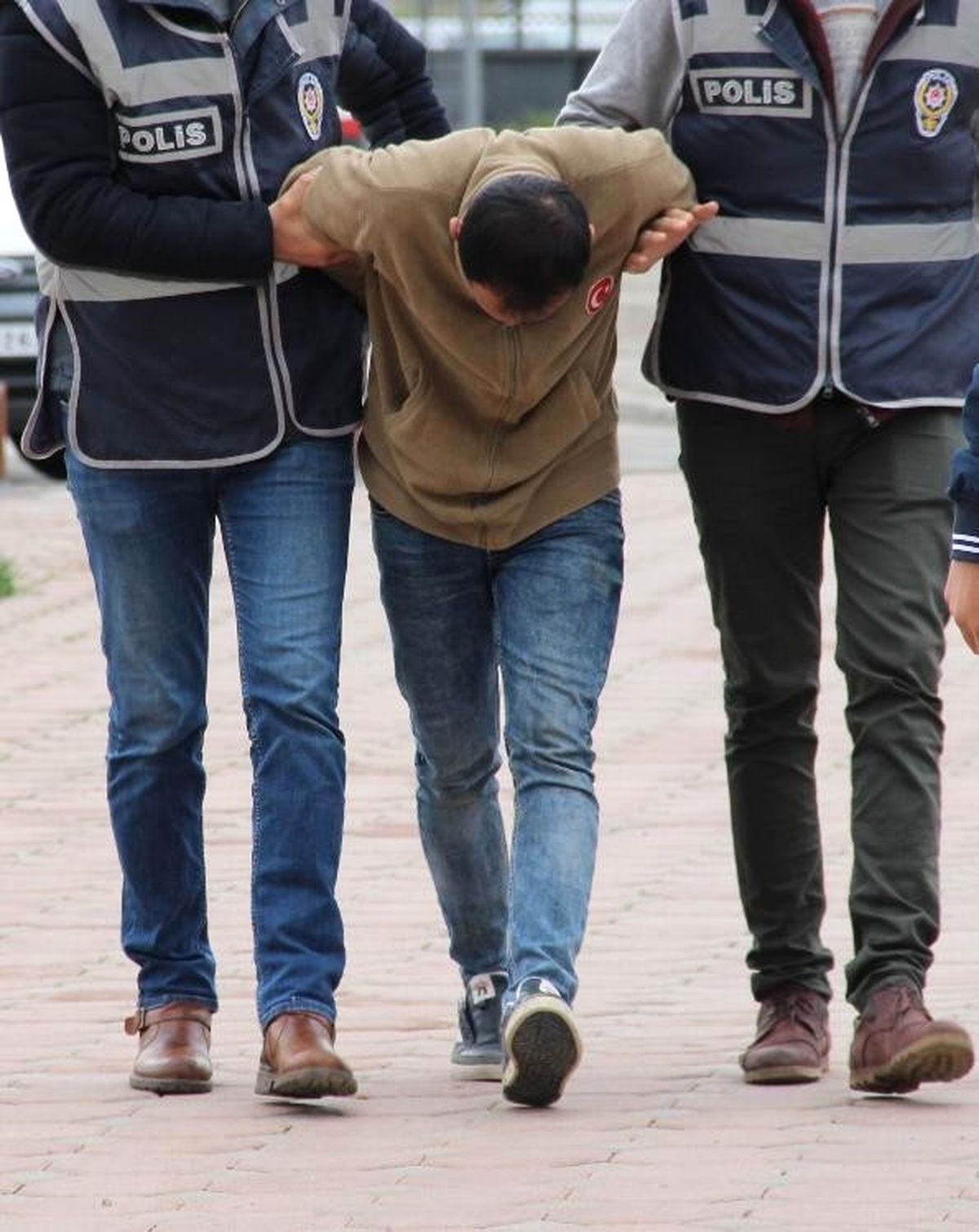Kablo Hırsızı Çıkarıldığı Mahkemece Tutuklandı