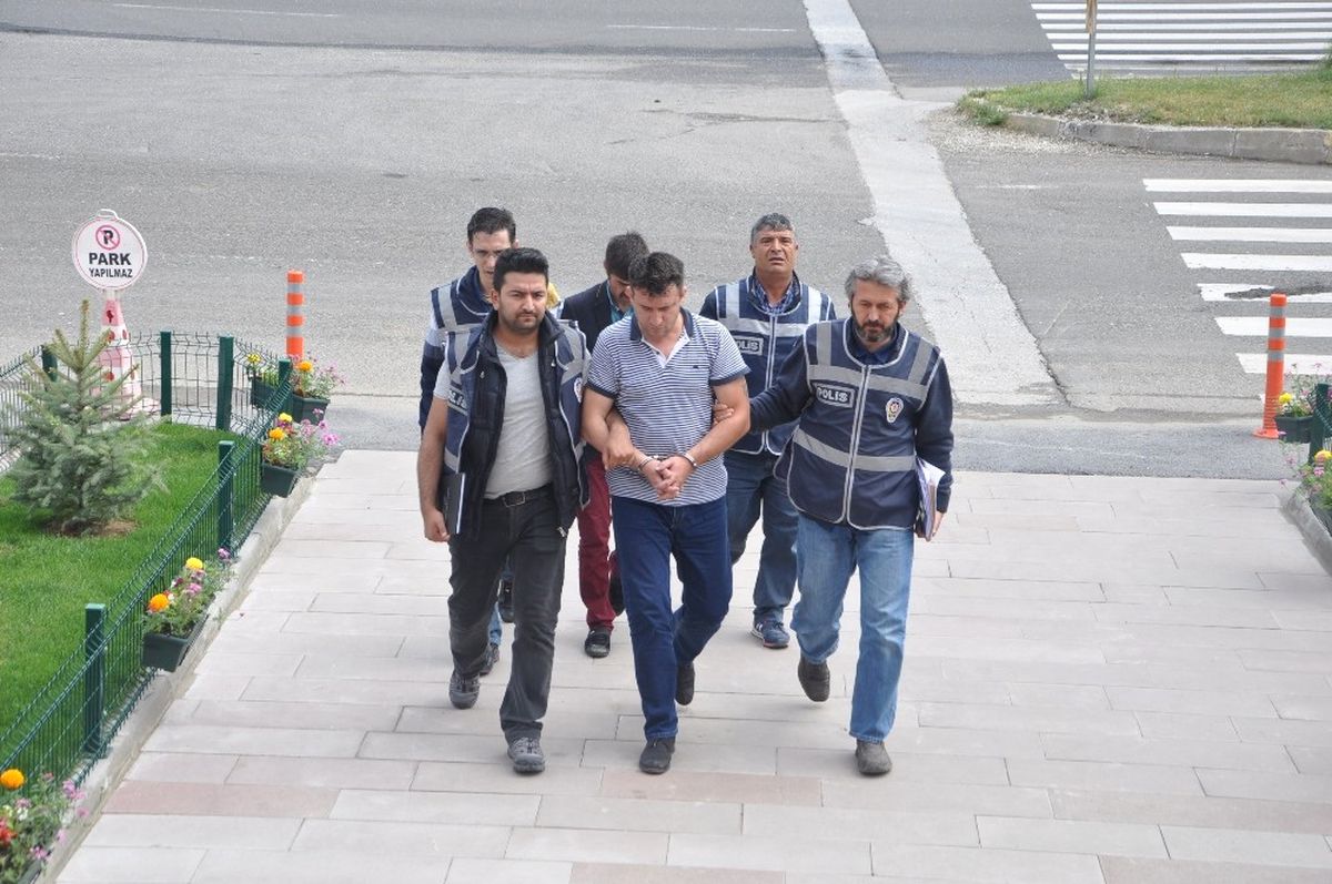 Kombi Hırsızları Yakalandı