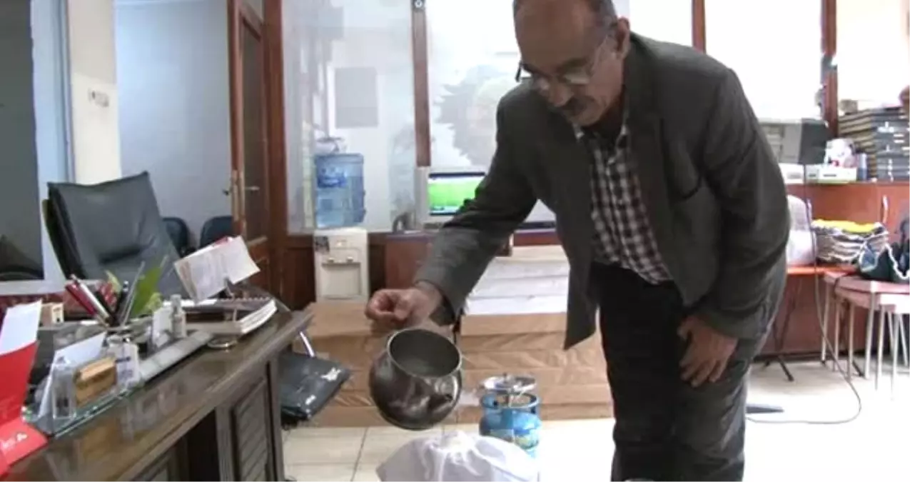 Rizeli Turgut, Doktor Tedavisini Reddetti; Kombu Çayı ile Kanseri Yendi