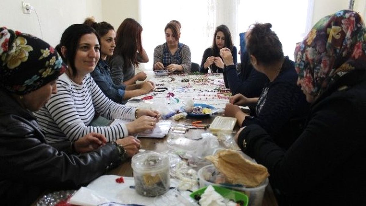 Korkut\'ta Kurslara Kadınlardan Yoğun İlgi