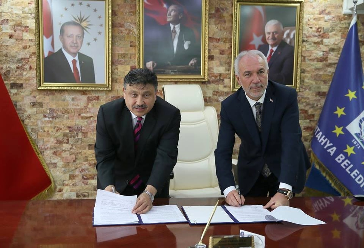 Kütahya\'da \'Kentsel Tasarım Uygulamaları\' Projesi
