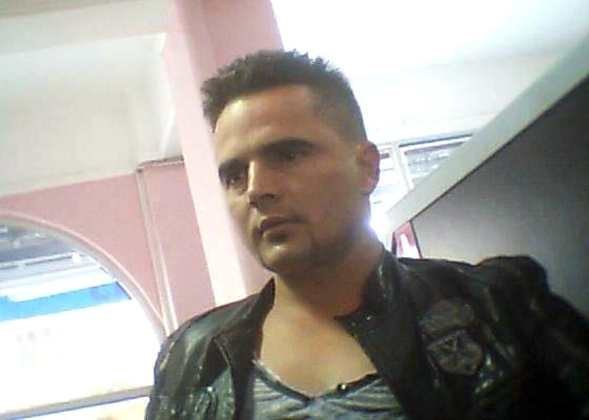 Madende Çalıştığını Ailesinden Gizlemiş